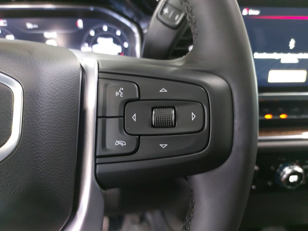 Used 2024 GMC Sierra 1500 SLE w/ Preferred Package AWD/4WD image 17