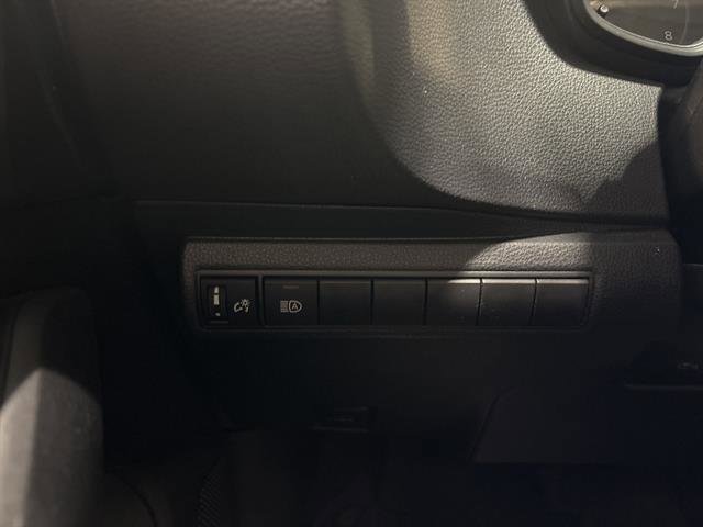 Used 2023 Toyota Corolla LE image 16