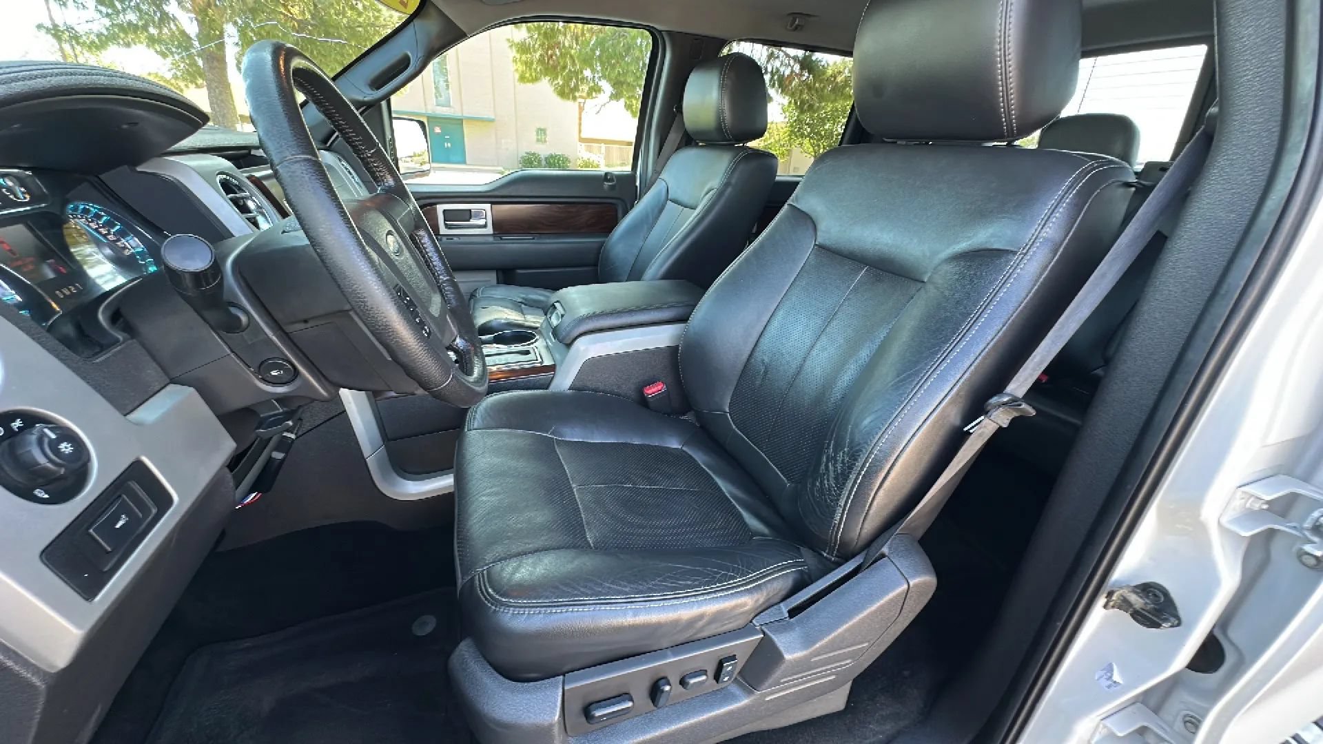 Used 2012 Ford F150 Lariat w/ Lariat Plus Pkg RWD image 13