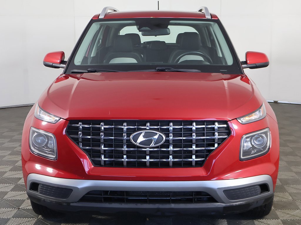 Used 2023 Hyundai Venue SEL image 9