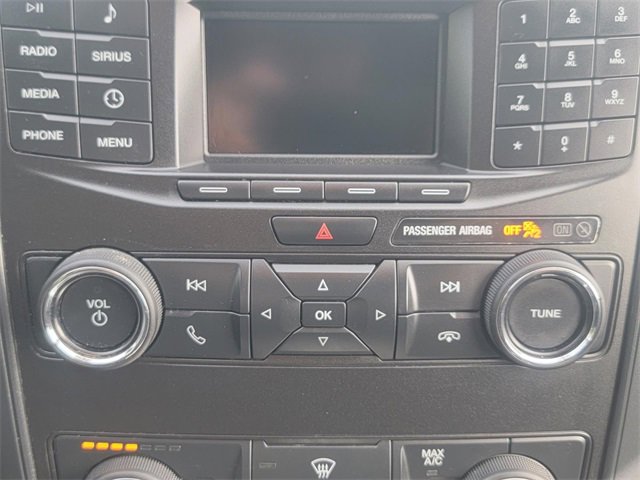 Used 2019 Ford Explorer XLT image 23