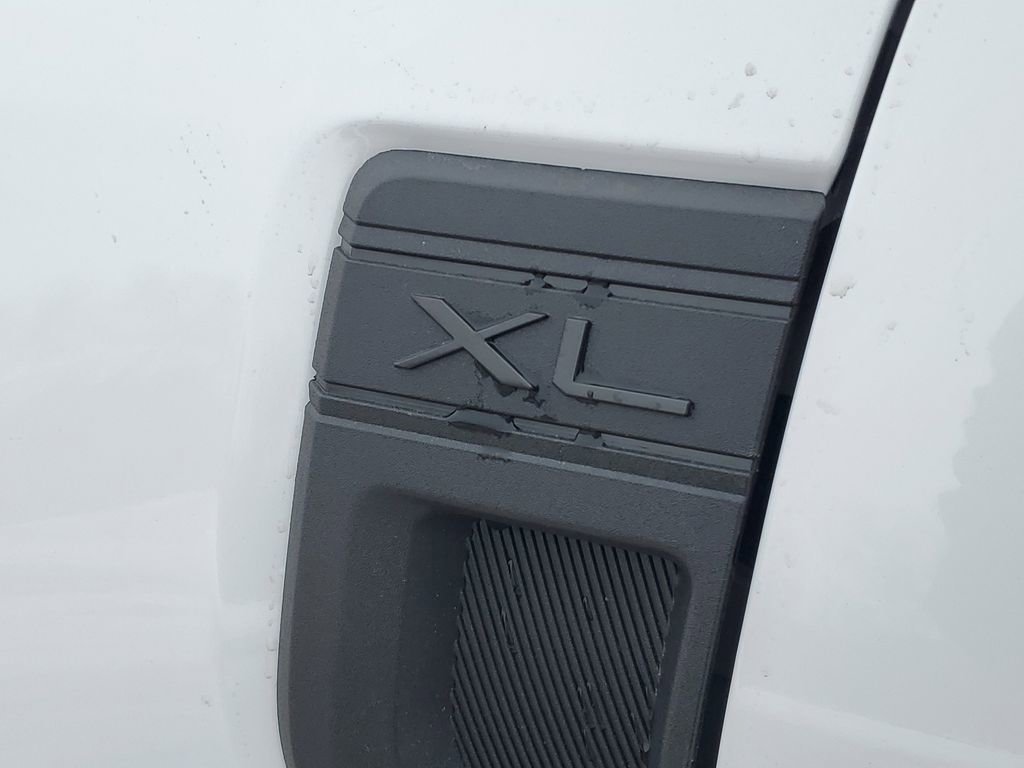 New 2026 Ford Maverick XL image 30