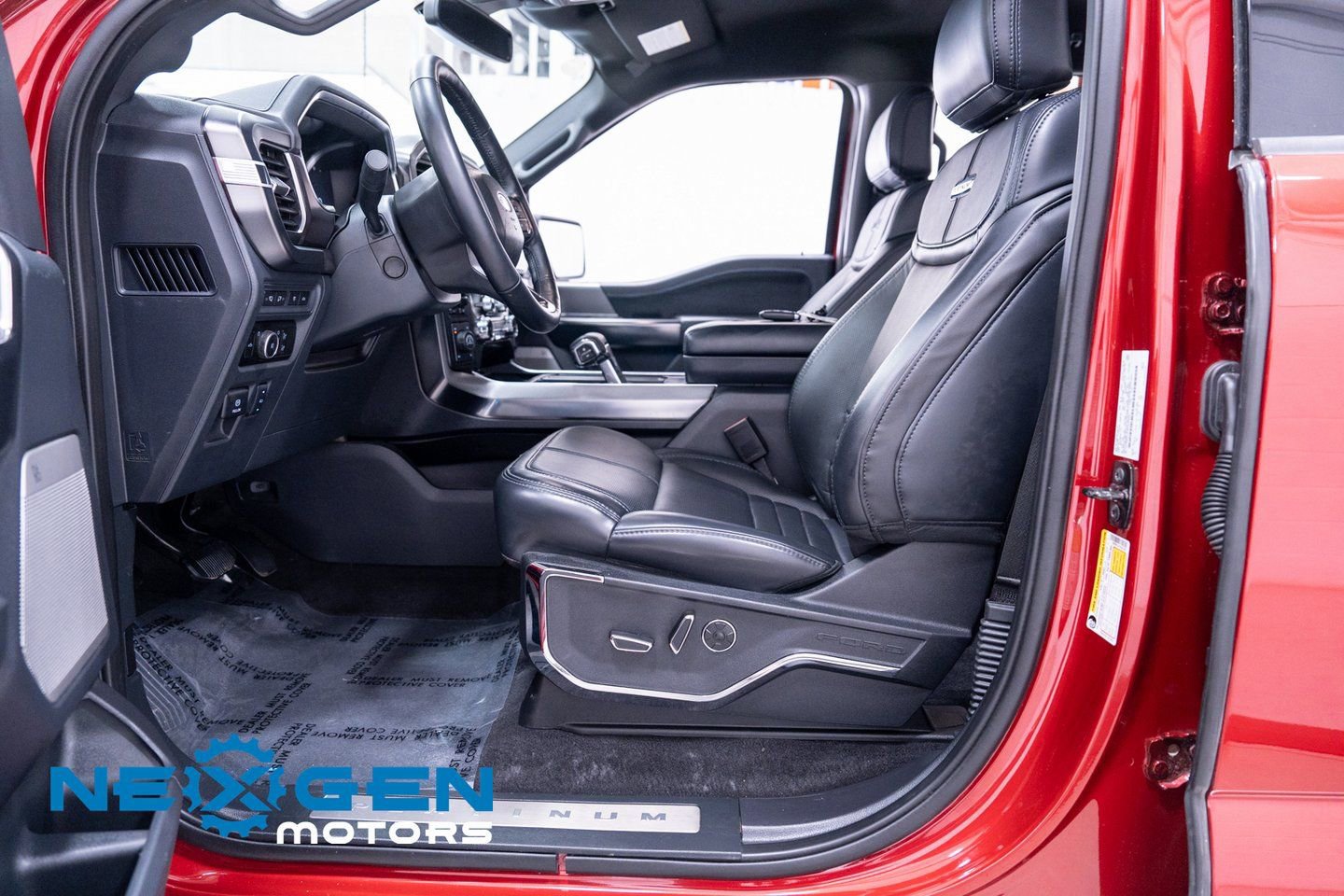 Used 2024 Ford F150 Platinum image 26