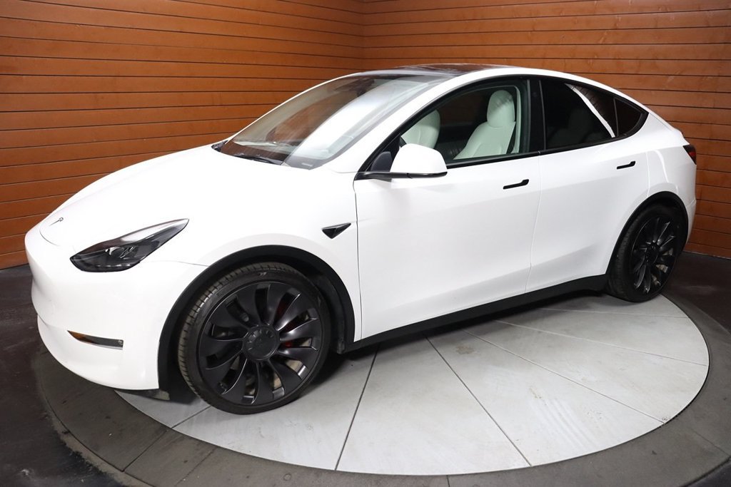 Used 2023 Tesla Model Y Performance AWD/4WD image 6