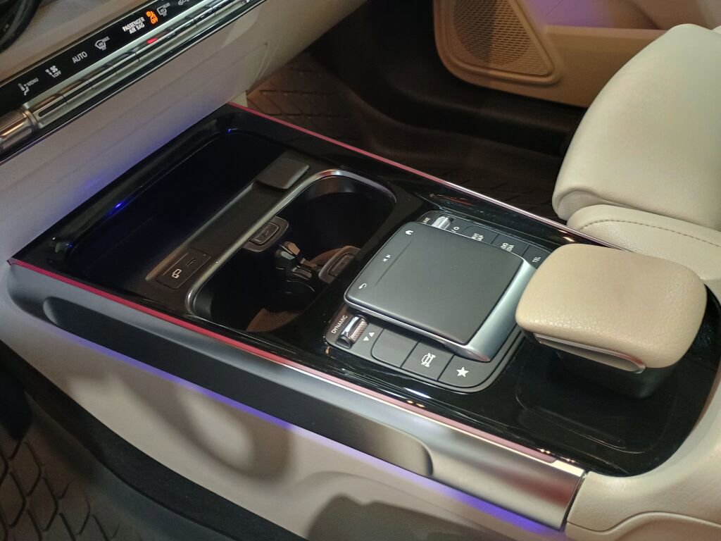 Used 2021 Mercedes-Benz GLB 250 4MATIC image 14