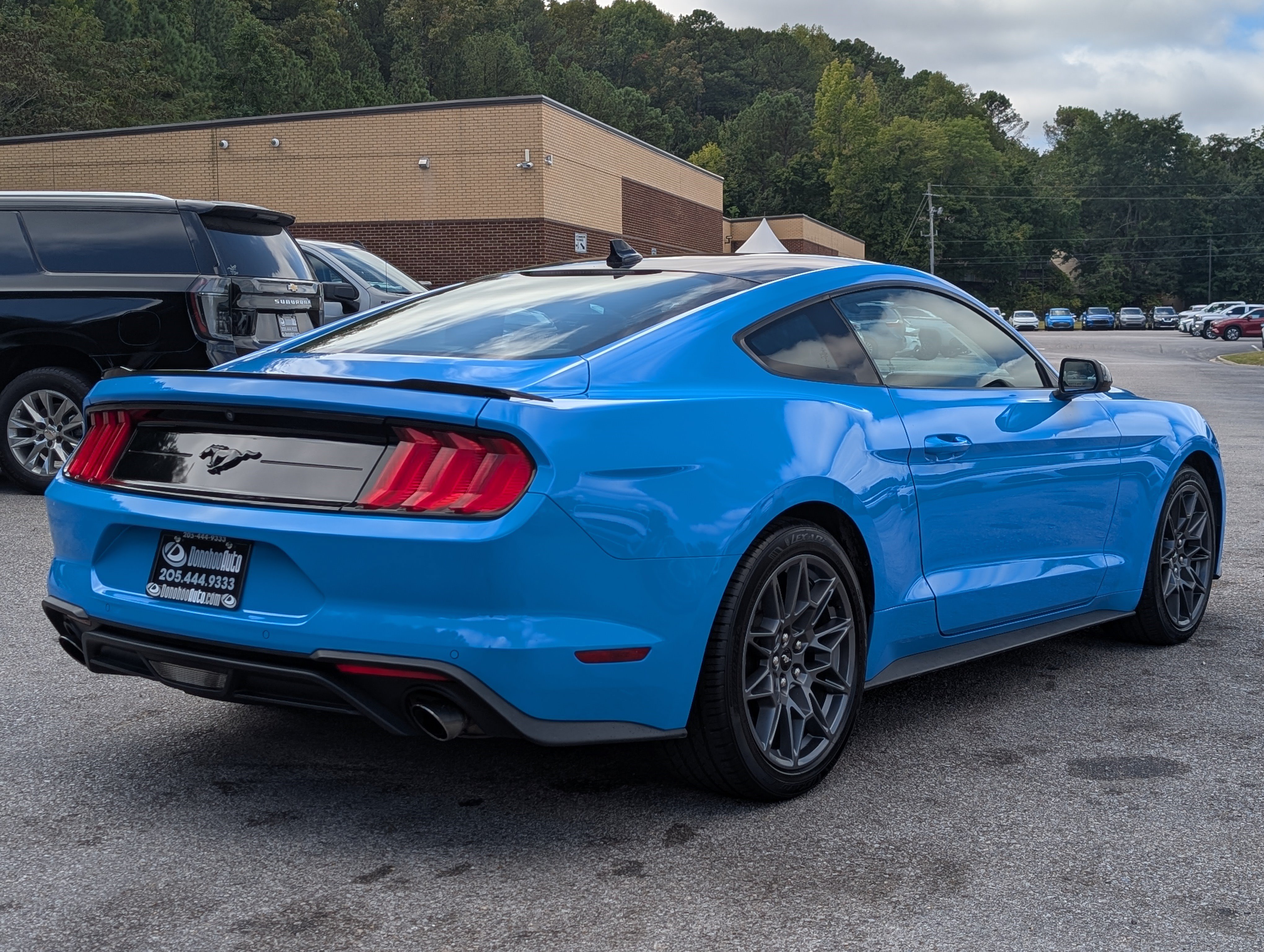 Used 2022 Ford Mustang Premium w/ Black Accent Package RWD image 9