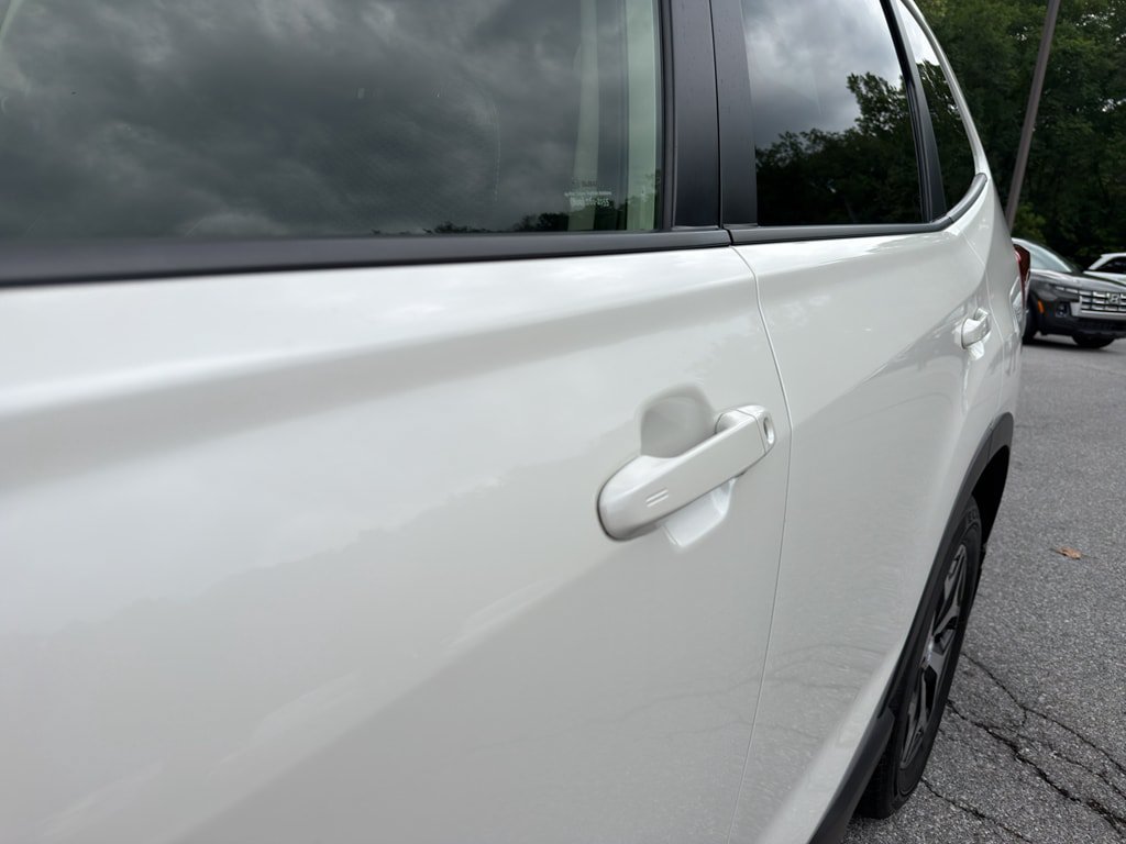 Certified 2023 Subaru Forester Premium AWD/4WD image 11