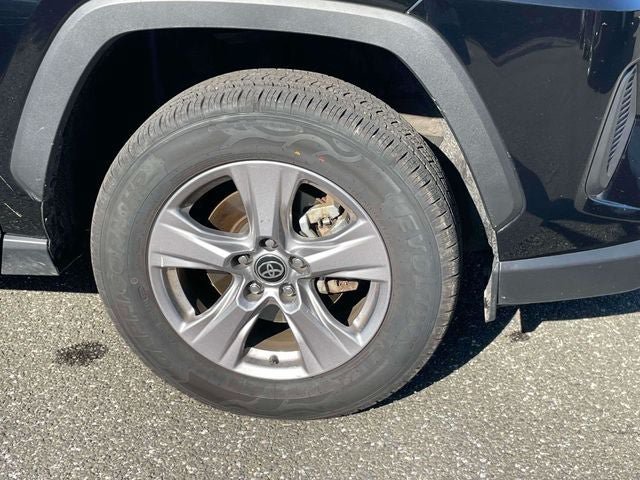 Certified 2025 Toyota RAV4 XLE AWD/4WD image 11