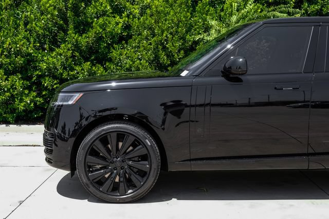 New 2026 Land Rover Range Rover SV AWD/4WD image 13