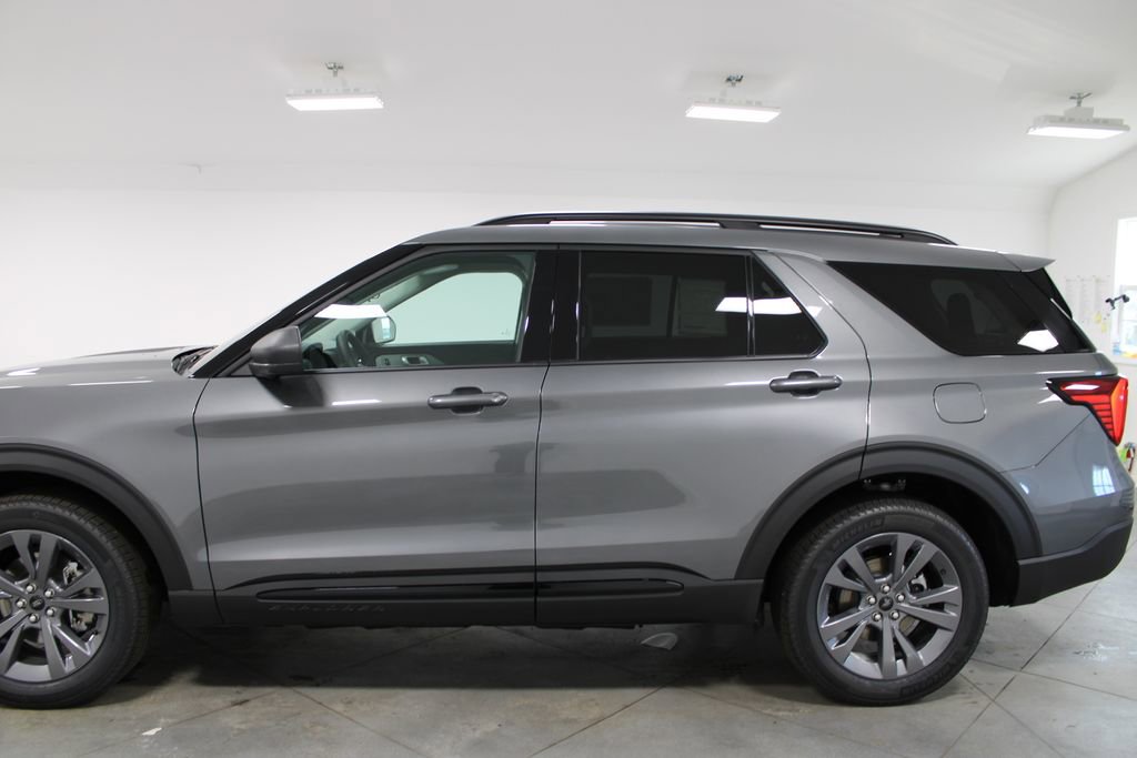 New 2026 Ford Explorer Active w/ Active Comfort Package image 5