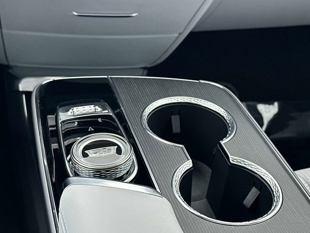 Used 2025 Cadillac Lyriq Sport image 5