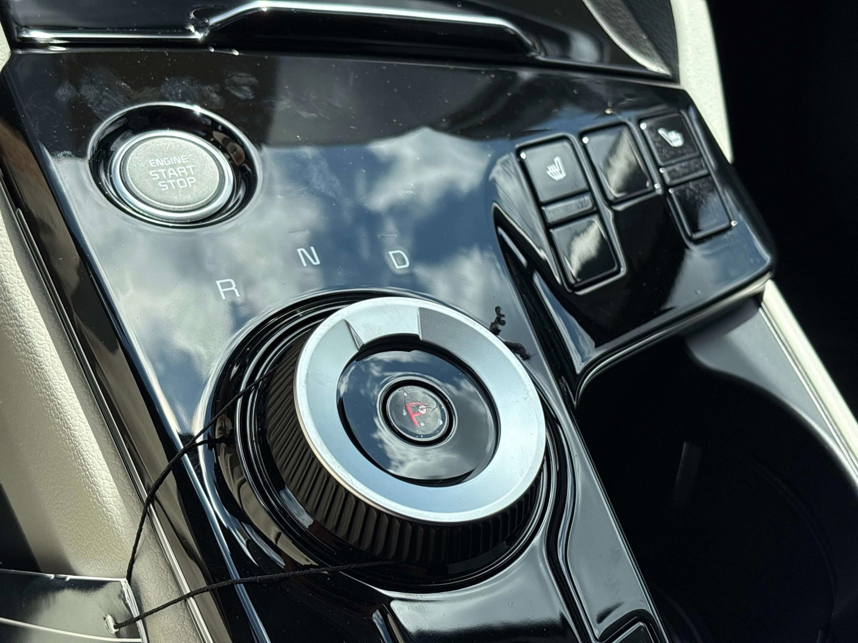 New 2025 Kia Sportage EX w/ EX Premium Package image 24