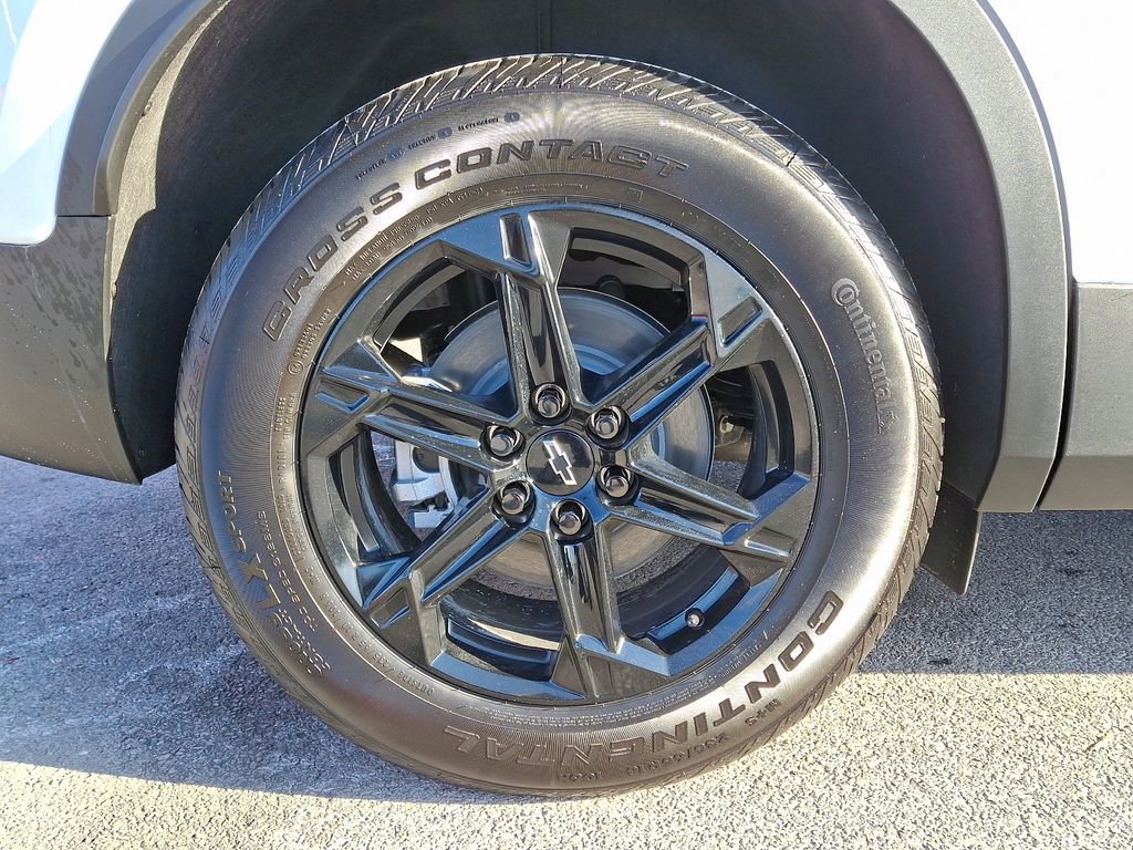 New 2025 Chevrolet Blazer LT w/ Midnight/Sport Edition image 5