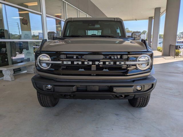 New 2025 Ford Bronco Outer Banks image 9