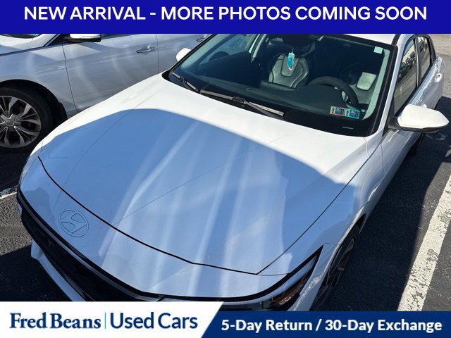 Used 2024 Hyundai Elantra Limited FWD image 1