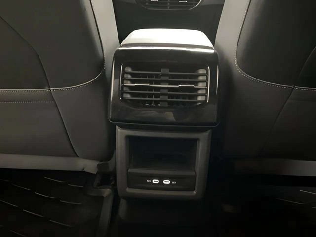 Used 2024 Volkswagen ID.4 2WD image 65