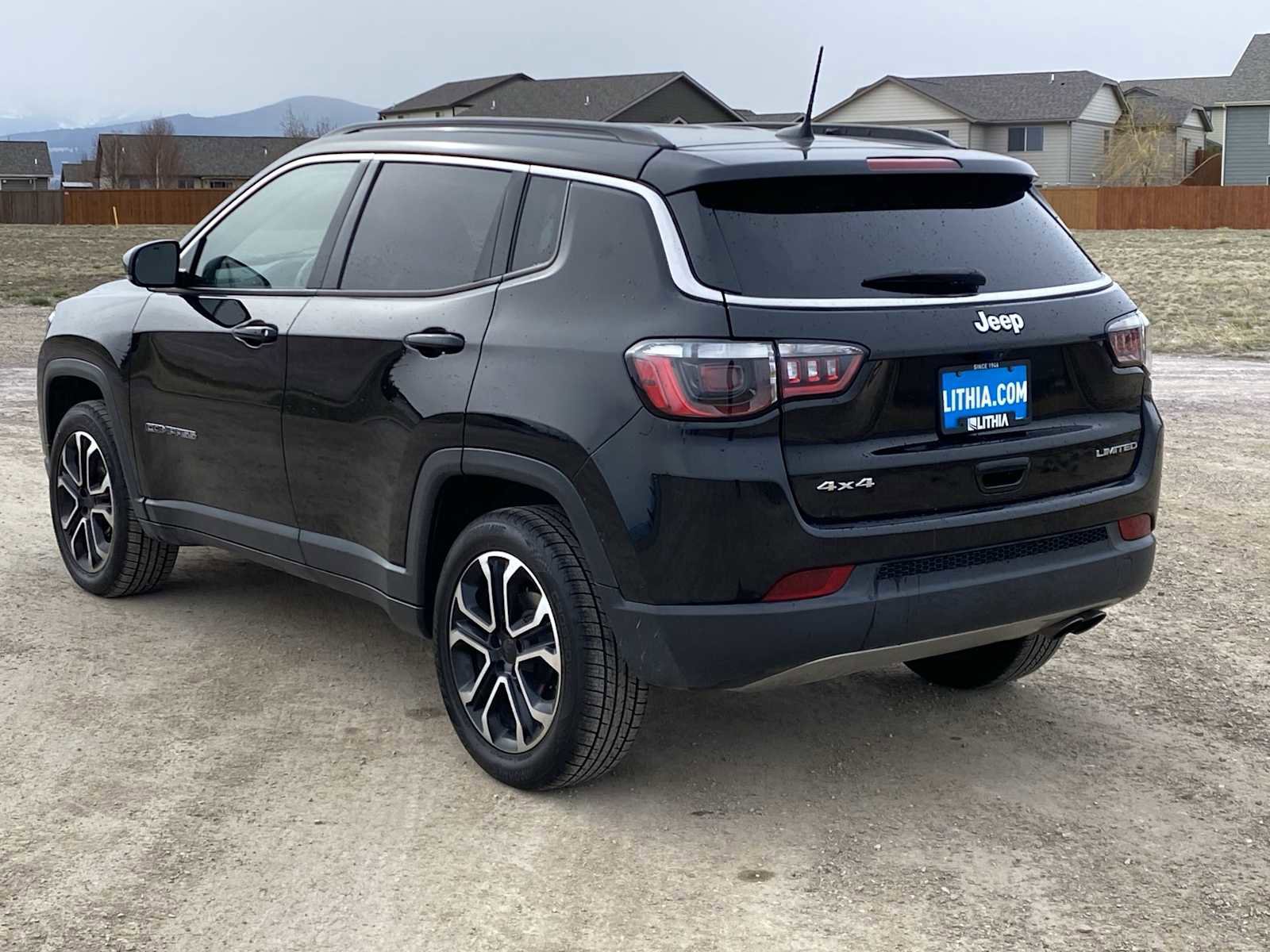 Used 2022 Jeep Compass Limited image 12