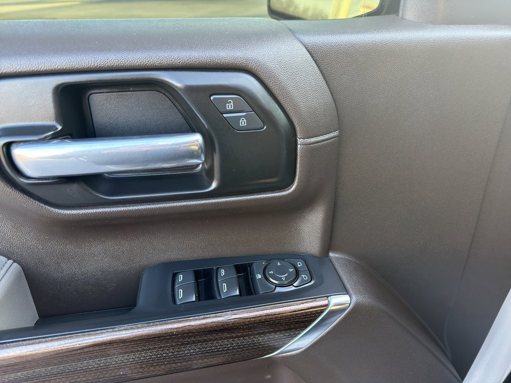 Used 2021 Chevrolet Silverado 1500 RST image 17