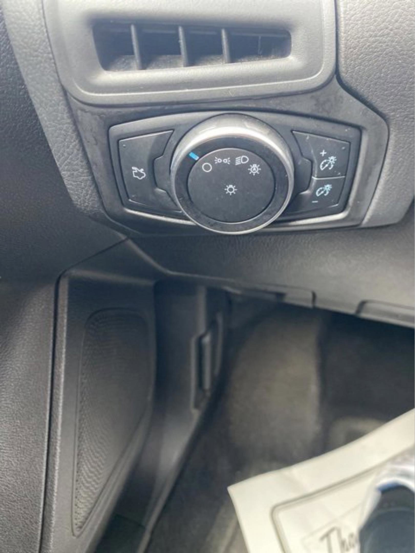 Used 2017 Ford Focus SE image 16