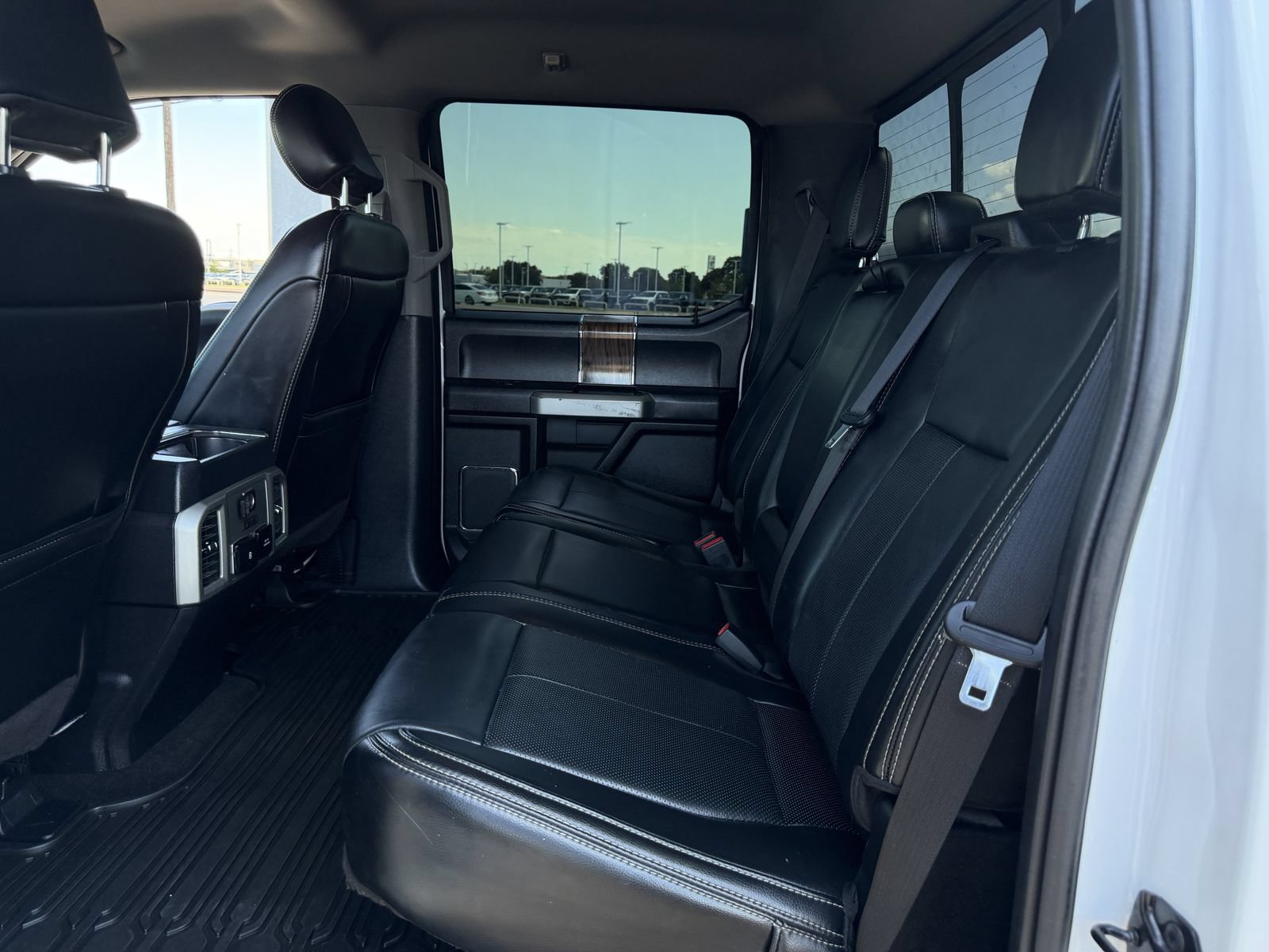 Used 2019 Ford F150 Lariat w/ Equipment Group 502A Luxury AWD/4WD image 26