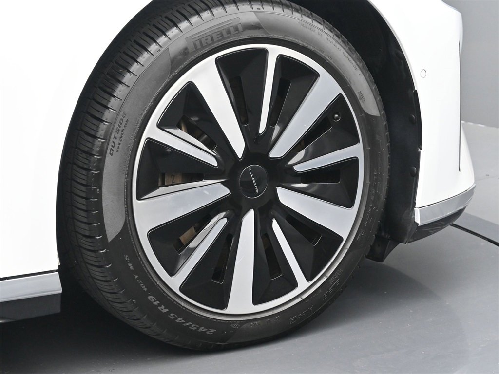 Used 2022 Lucid Air Grand Touring image 6