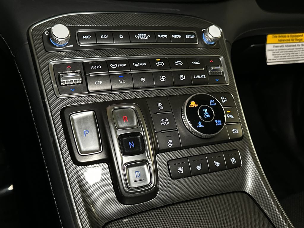 Used 2022 Hyundai Santa Fe Limited AWD/4WD image 29