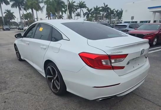 Used 2019 Honda Accord Sport image 4