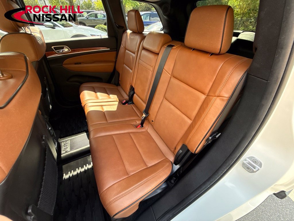 Used 2012 Jeep Grand Cherokee Overland AWD/4WD image 28