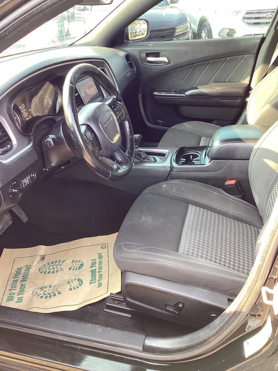 Used 2019 Dodge Charger SXT image 13