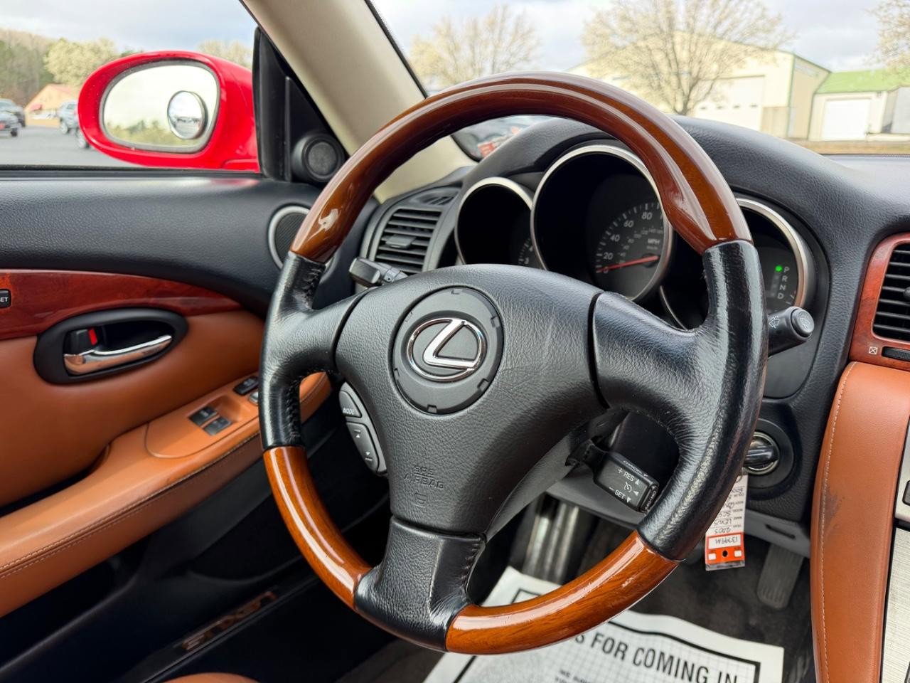 Used 2005 Lexus SC 430 Convertible image 10
