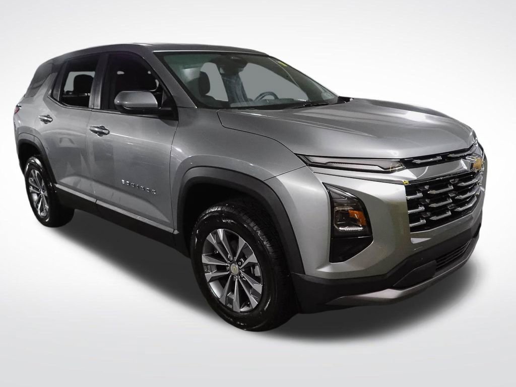 Used 2025 Chevrolet Equinox LT image 3