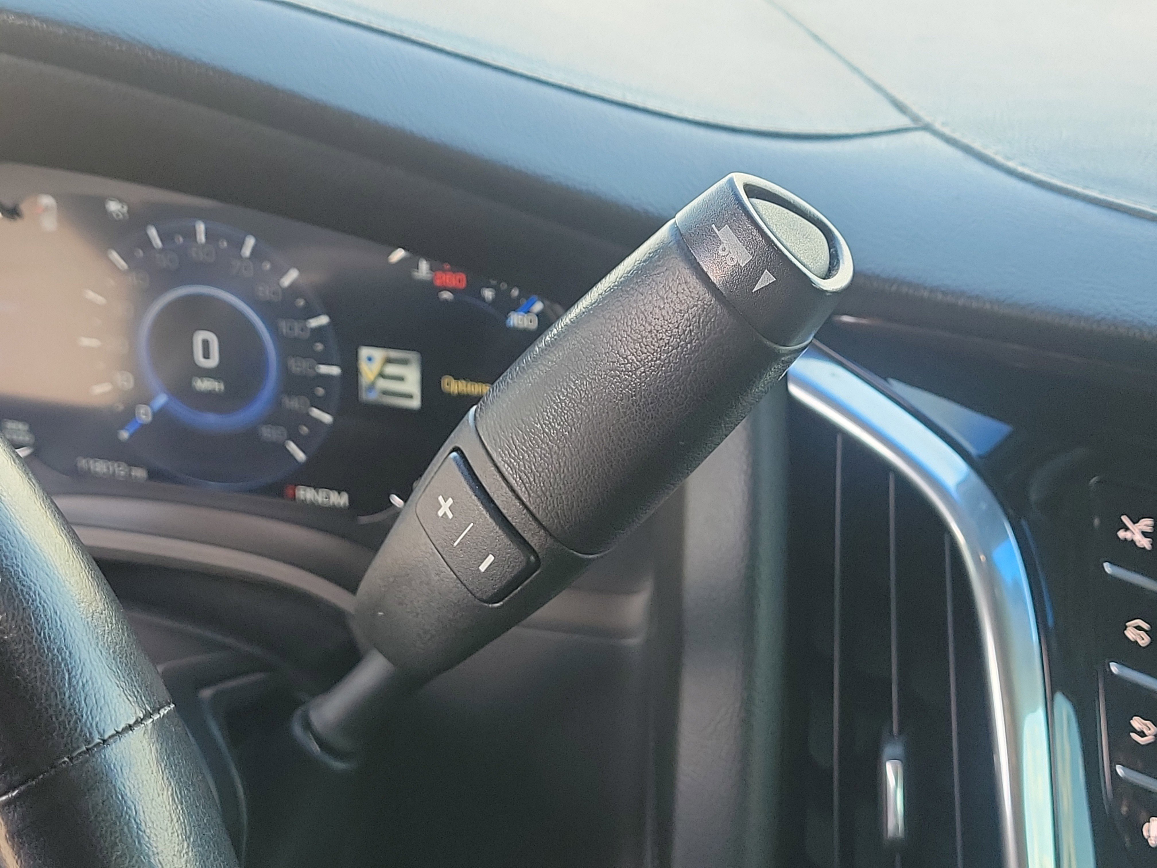 Used 2016 Cadillac Escalade Premium AWD/4WD image 21