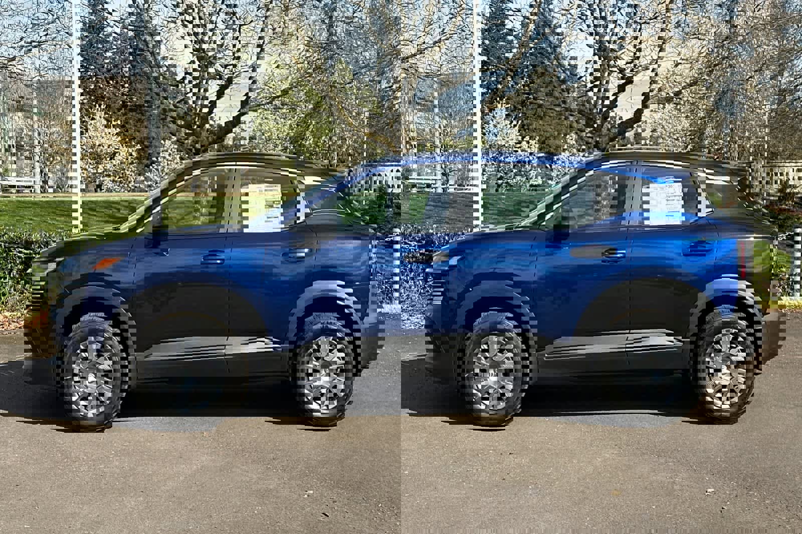 New 2026 Nissan Kicks S image 5