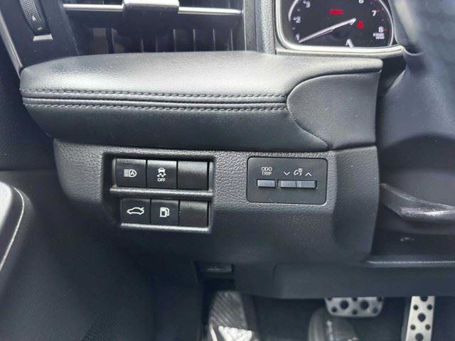 Used 2019 Toyota Avalon XSE FWD image 27