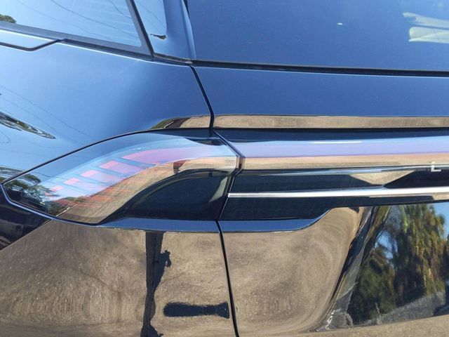Certified 2024 Lincoln Nautilus Reserve AWD/4WD image 9