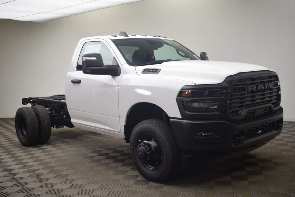 New 2026 RAM 3500 Tradesman AWD/4WD image 2