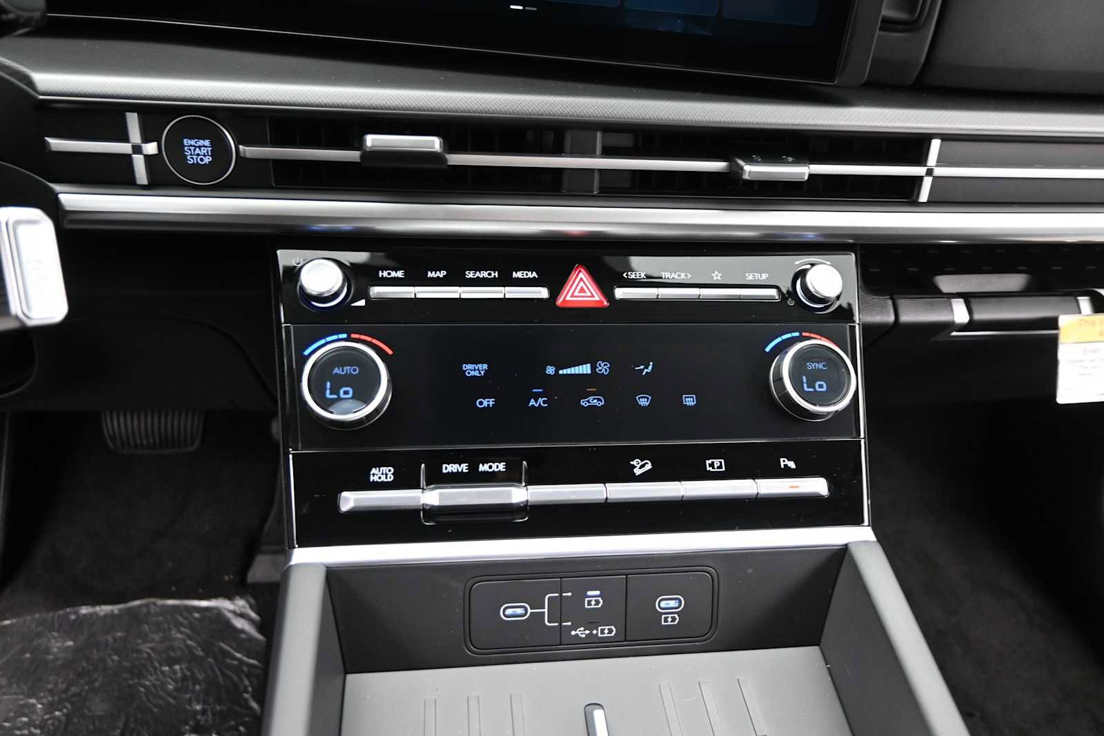 New 2026 Hyundai Santa Fe SE FWD image 21