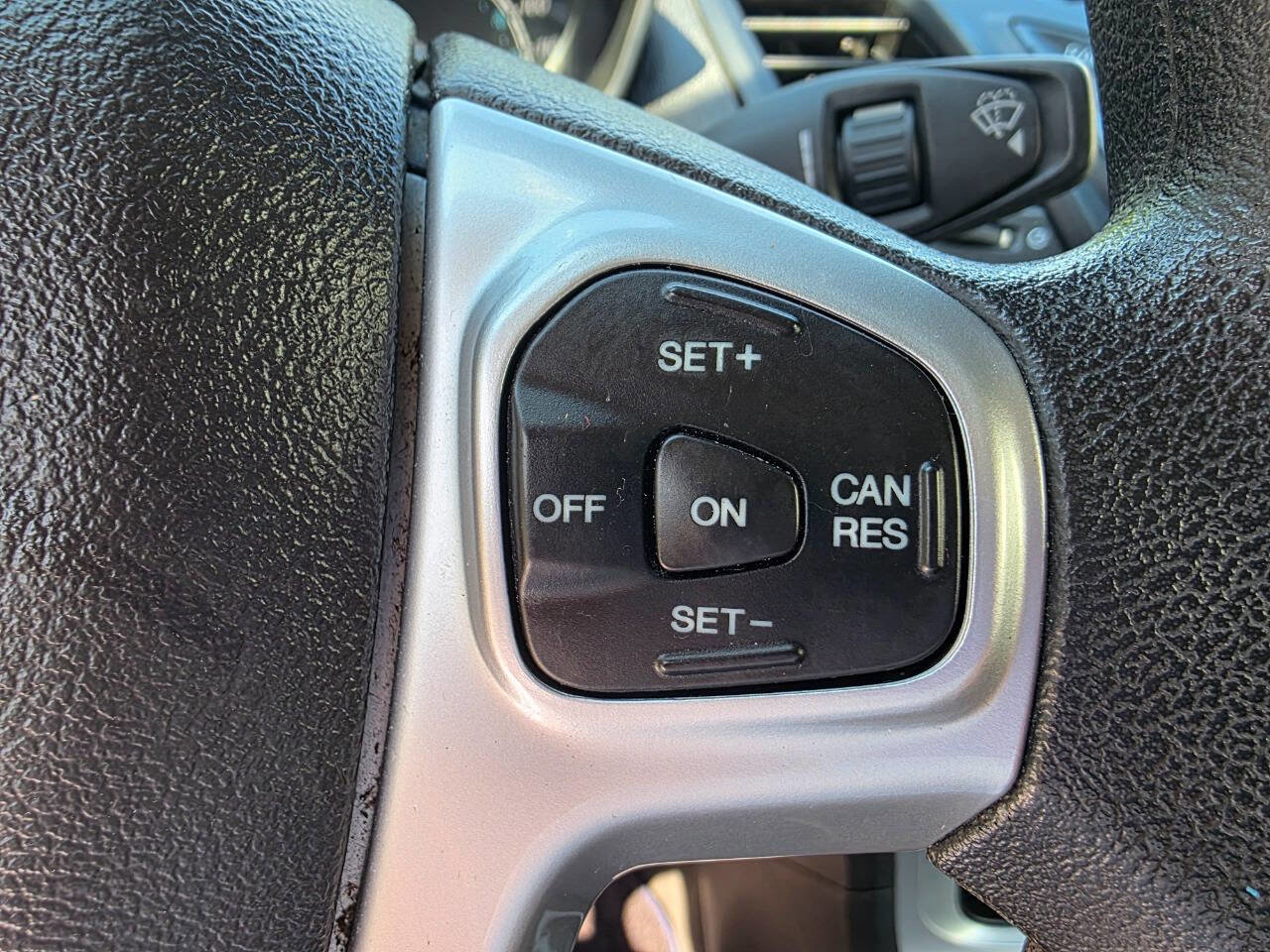 Used 2017 Ford Fiesta SE image 18