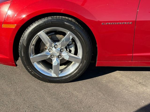 Used 2015 Chevrolet Camaro LT RWD image 27