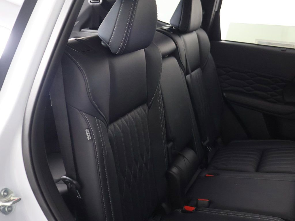 New 2026 Mitsubishi Outlander SEL AWD/4WD image 38