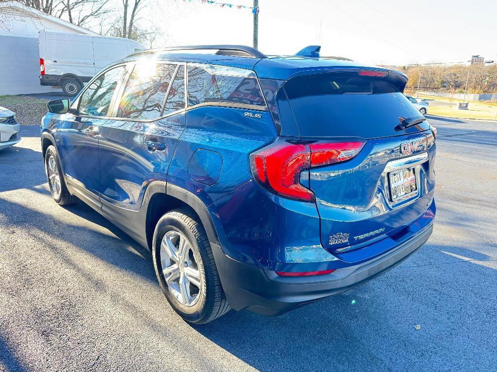 Used 2021 GMC Terrain SLE w/ Driver Convenience Package image 5