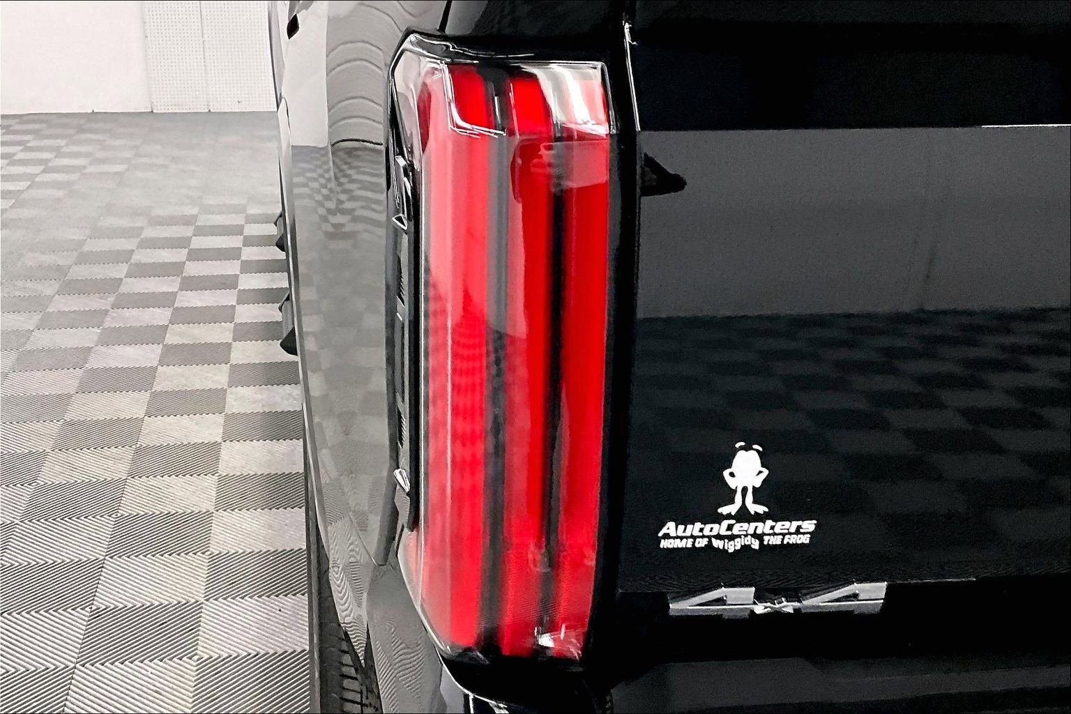 Used 2026 Toyota Tundra Limited AWD/4WD image 35