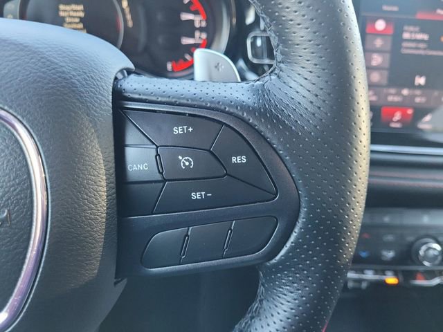 Used 2025 Dodge Durango GT image 32