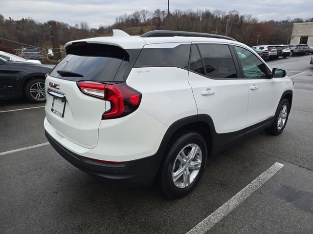 Certified 2023 GMC Terrain SLE w/ Driver Convenience Package image 5