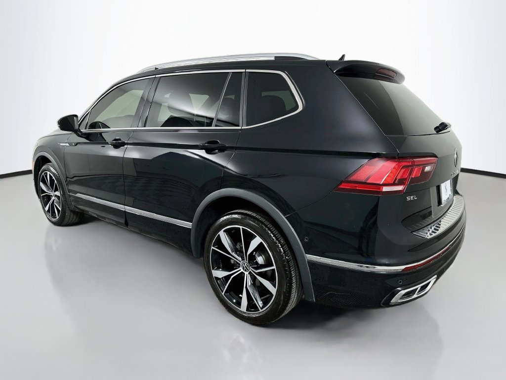 Used 2022 Volkswagen Tiguan SEL R-Line AWD/4WD image 7