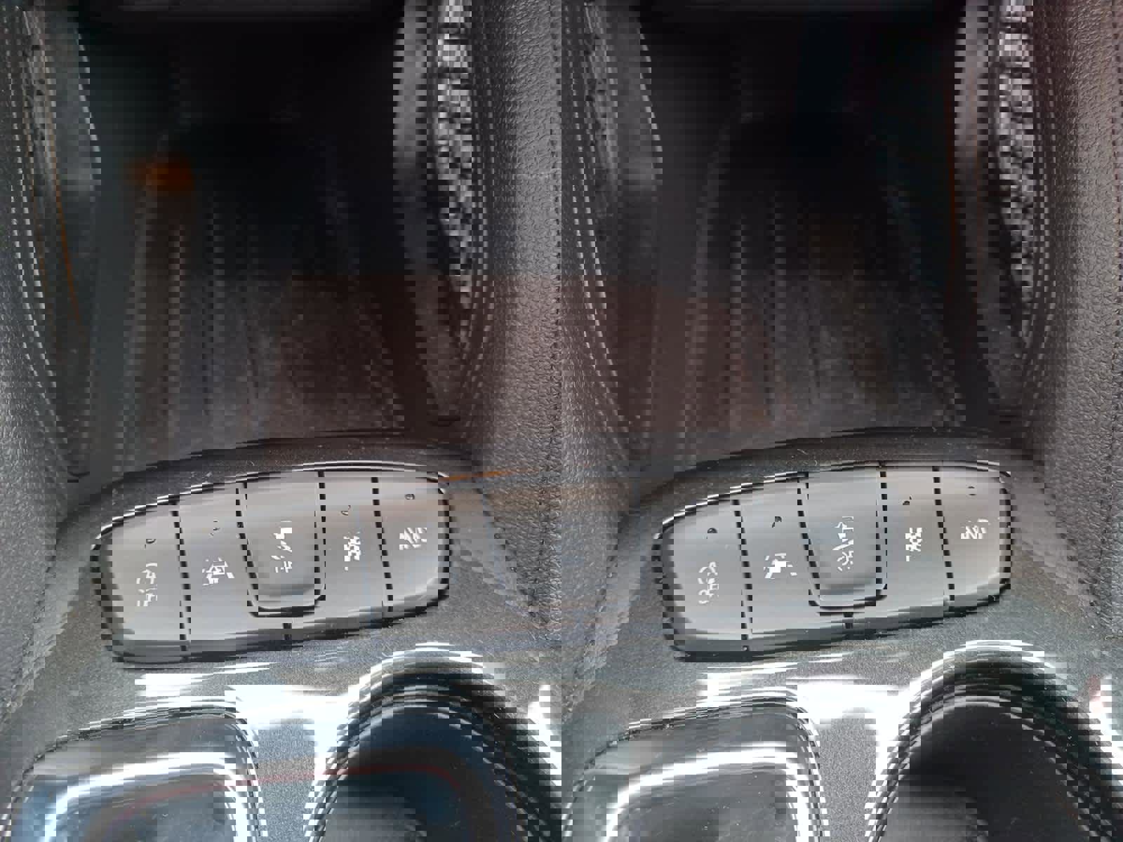 Used 2024 Chevrolet TrailBlazer LT w/ LT Cold Weather Package image 13