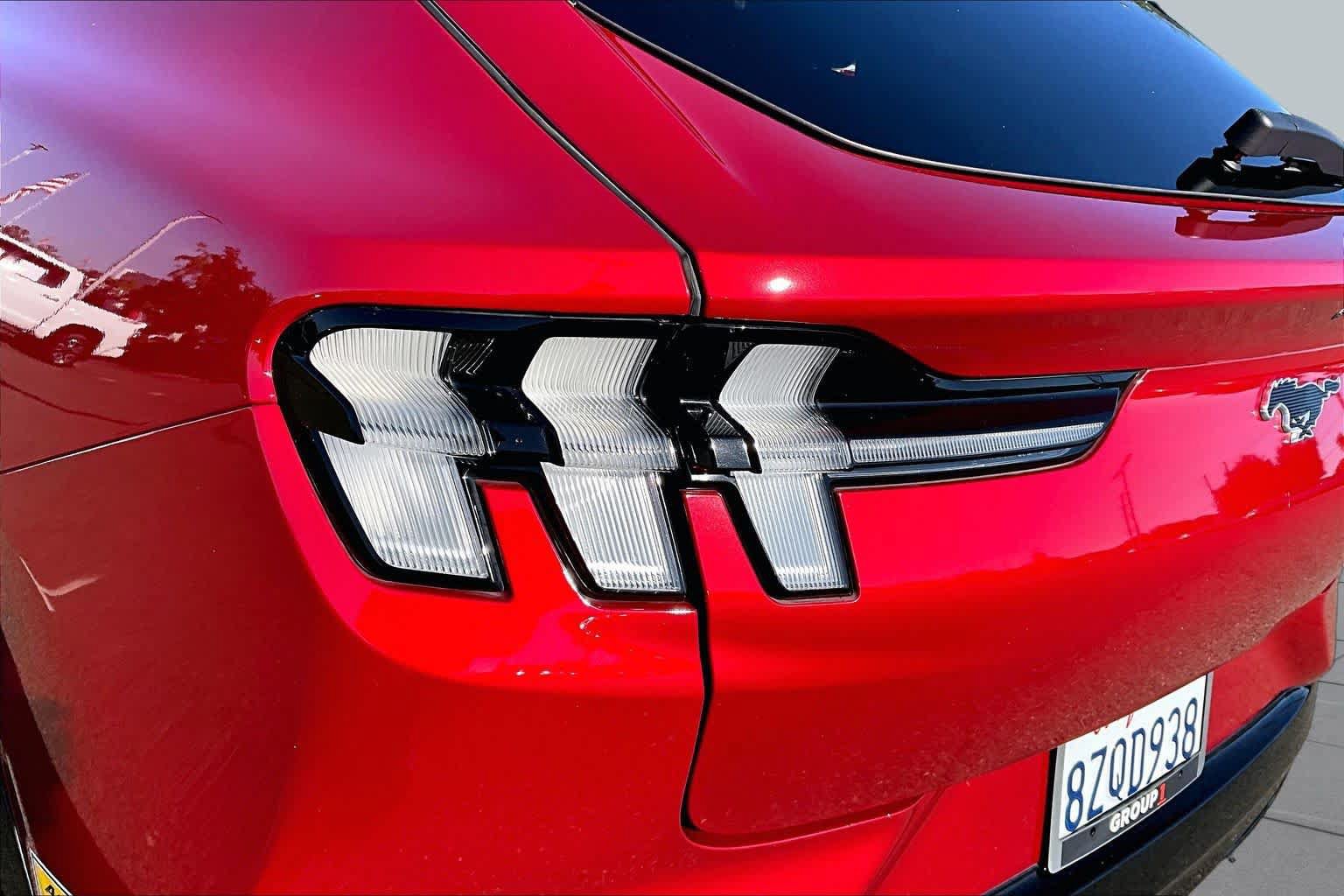 Used 2021 Ford Mustang Mach-E Premium AWD/4WD image 28
