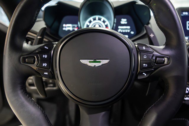 Used 2023 Aston Martin V8 Vantage Coupe image 42