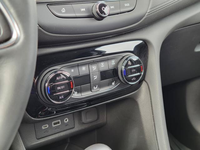 Used 2023 Buick Encore GX Select FWD image 18