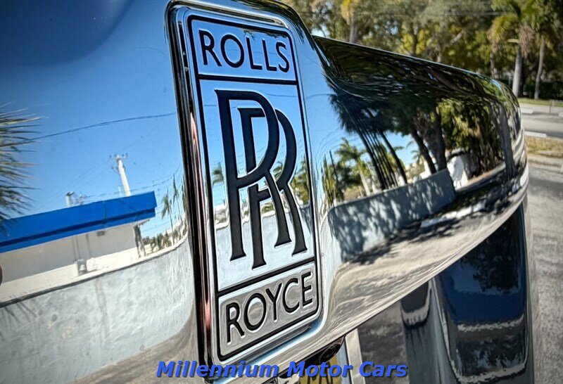 Used 2018 Rolls-Royce Phantom Sedan RWD image 8